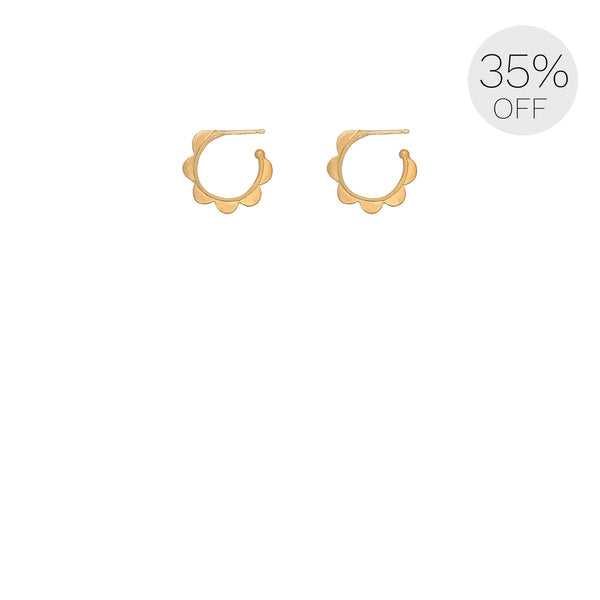 Small Scallop Hoops