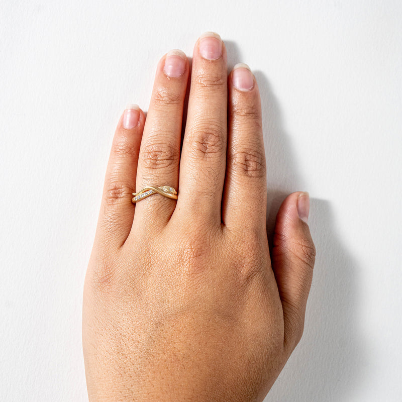 Gold Serpentine Arch Band