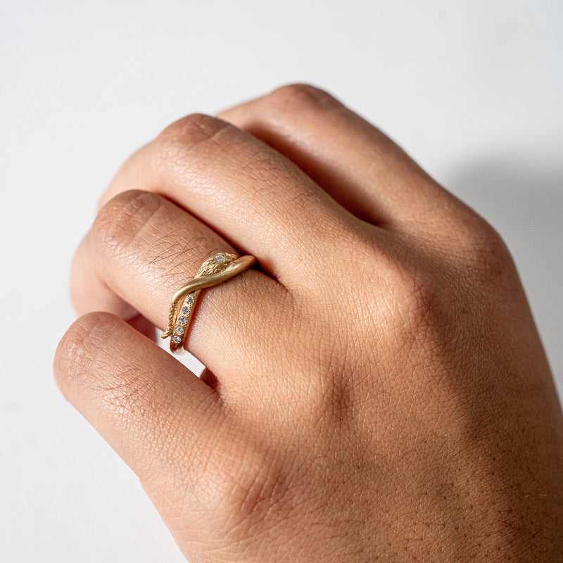Gold Serpentine Arch Band
