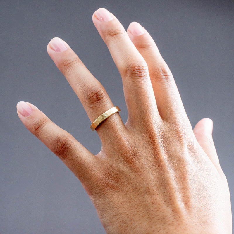 Hammered Rectangular Band